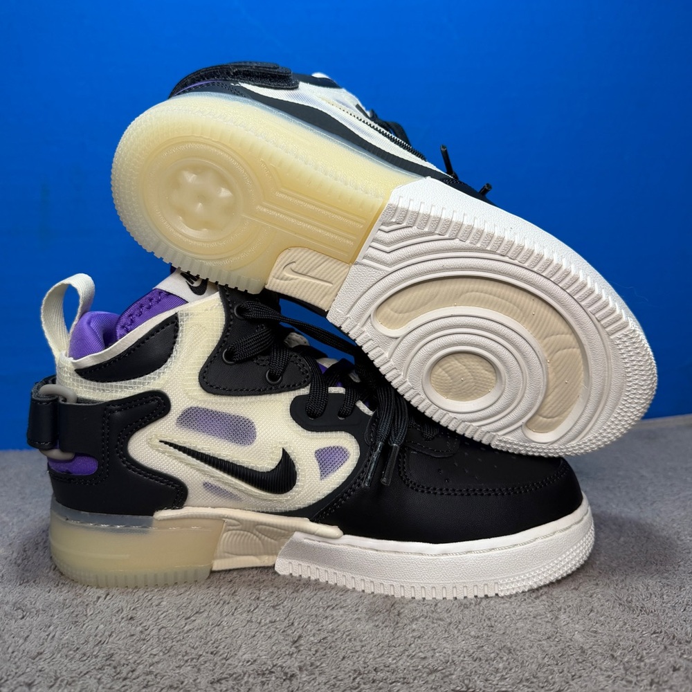 Nike
Air Force 1
React
‘Off noir action grape’
High top - Picture 3 of 14